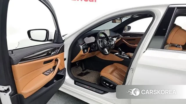 BMW 5 Series (G30) id 3540386 из Кореи 20