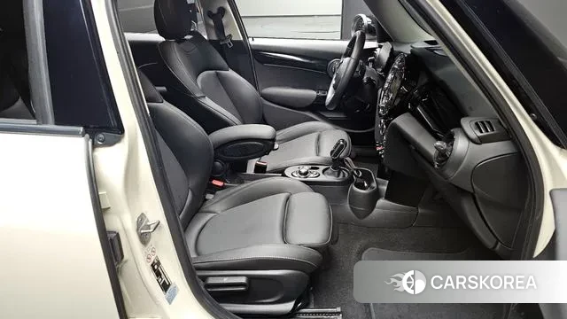 Mini Cooper S id 3032495 из Кореи 20