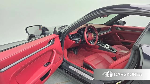 Porsche 911(992) id 4675047 из Кореи 30