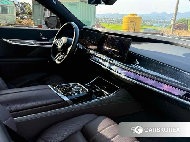 BMW 7 Series (G70) id 4665816 из Кореи 20