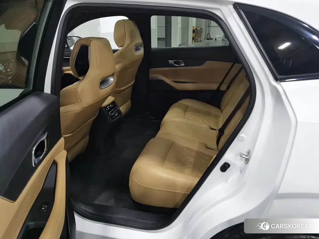 Chang'an Changan UNI-K id 4553917 из Китая 24