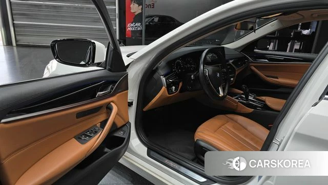 BMW 5 Series (G30) id 4286312 из Кореи 20