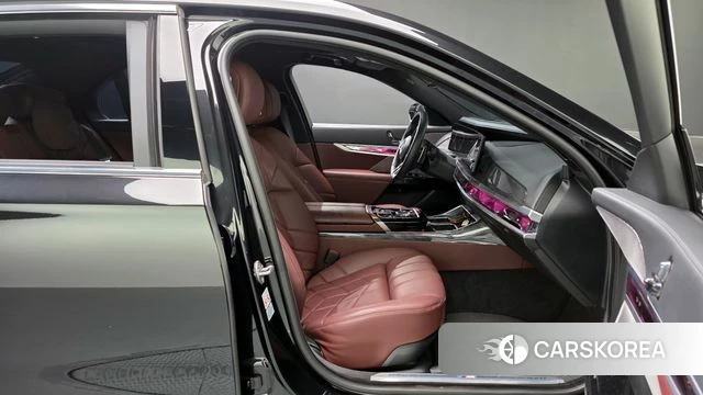 BMW 7 Series (G70) id 3832184 из Кореи 20