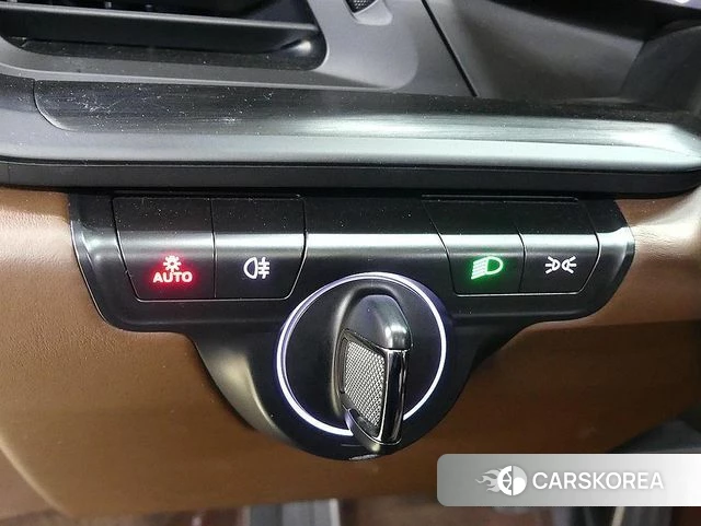 Porsche 911(992) id 3799726 из Кореи 20