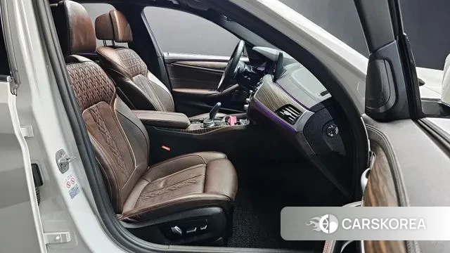 BMW 5 Series (G30) id 3741454 из Кореи 20