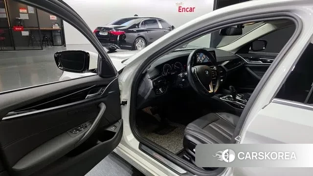 BMW 5 Series (G30) id 3106924 из Кореи 20