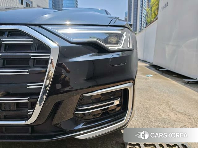 Audi A6L id 4261544 из Китая 18