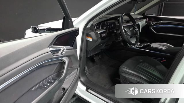 Audi e-Tron id 4249937 из Кореи 35
