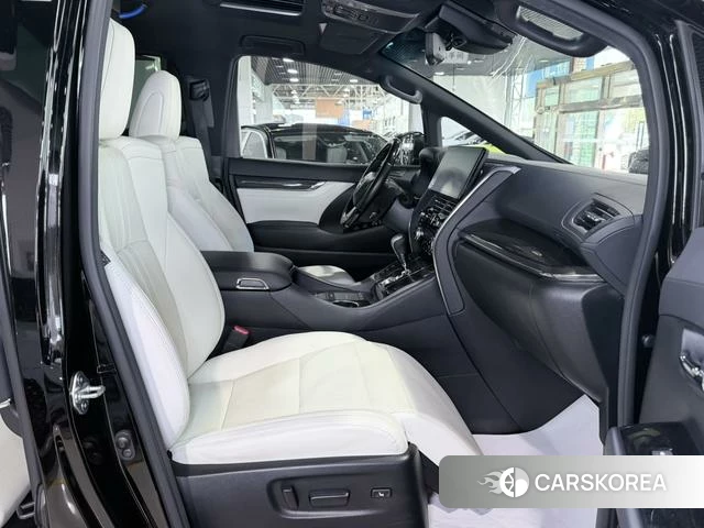 Lexus LM id 4208320 из Китая 19
