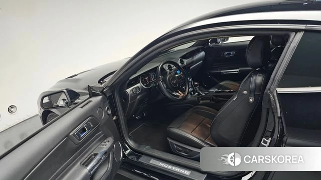 Ford Mustang id 4708025 из Кореи 36