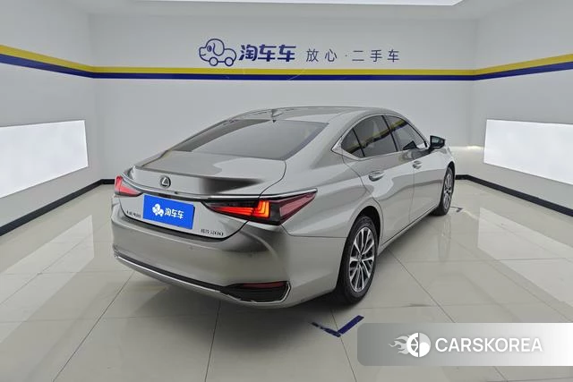 Lexus ES id 4253240 из Китая 17