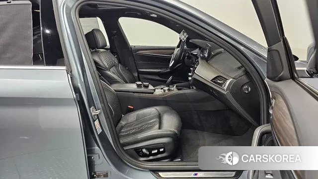 BMW 5 Series (G30) id 3284763 из Кореи 20