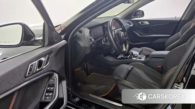 BMW 1 Series (F40) id 3044880 из Кореи 20