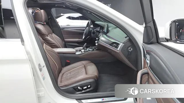 BMW 5 Series (G30) id 3523987 из Кореи 20