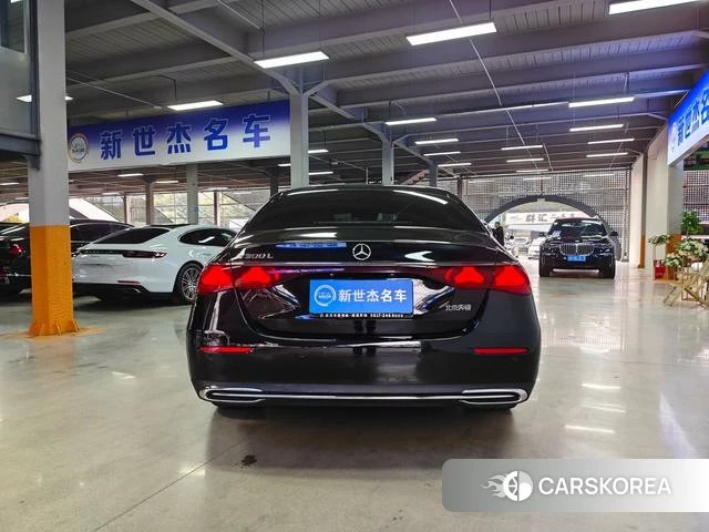 Mercedes-Benz E-class id 4298463 из Китая 15