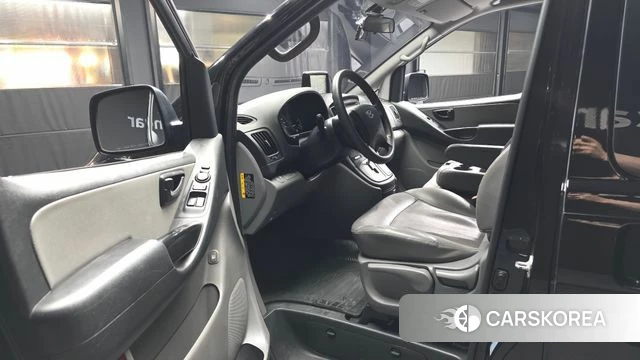 Hyundai The New Grand Starex id 4667449 из Кореи 30