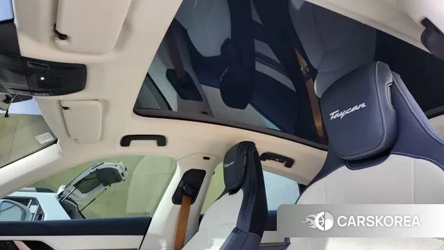 Porsche Taycan id 3477685 из Кореи 17