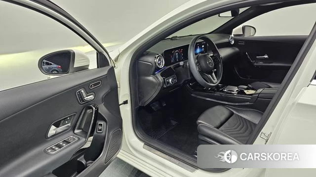 Mercedes-Benz A-Class W177 id 4490160 из Кореи 20