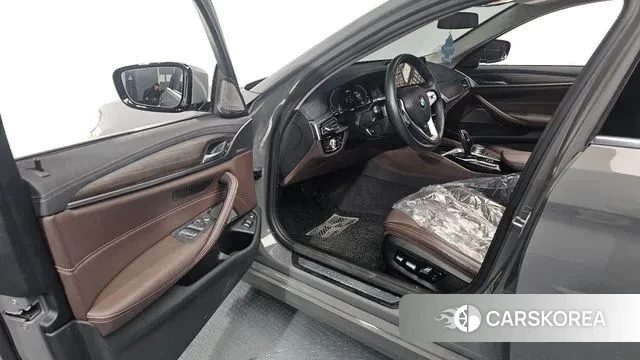 BMW 5 Series (G30) id 3601464 из Кореи 20