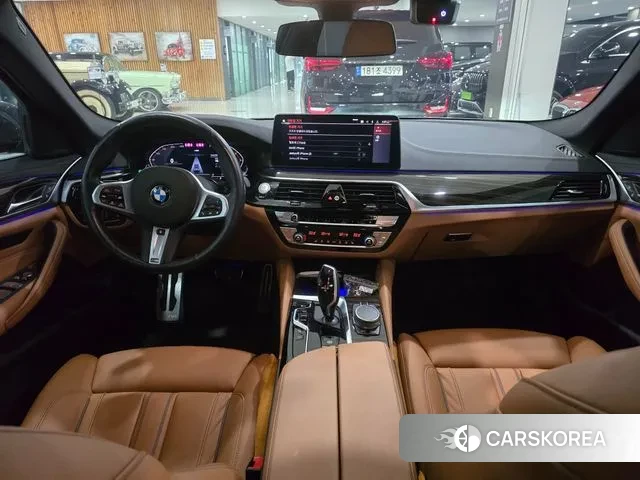 BMW 5 Series (G30) id 3022990 из Кореи 19