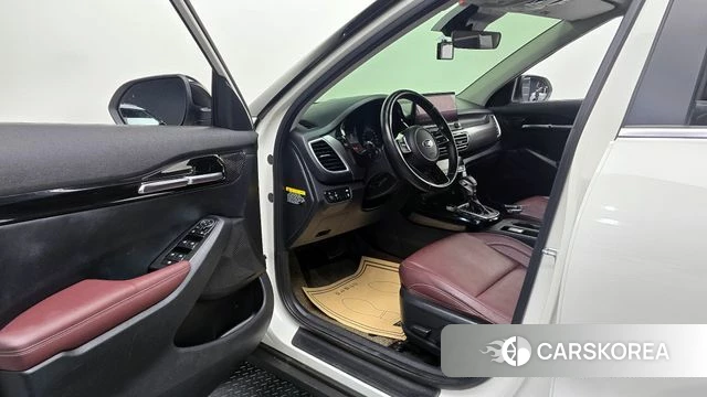 Kia Seltos id 4187975 из Кореи 34