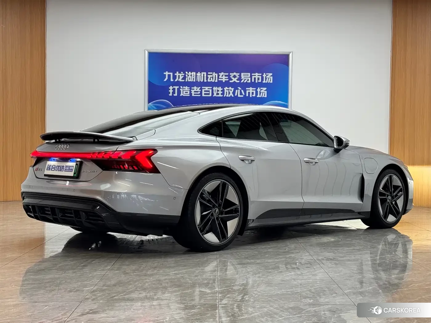Audi e-tron GT id 4554074 из Китая 22