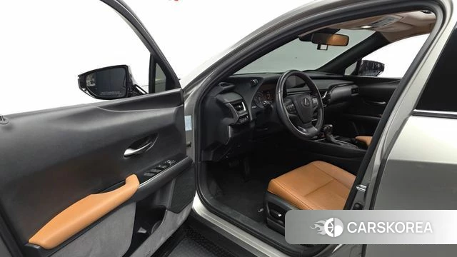 Lexus UX250h id 4651937 из Кореи 20