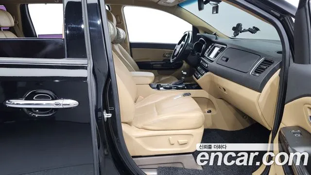 Kia The New Carnival id 2474040 из Кореи 20