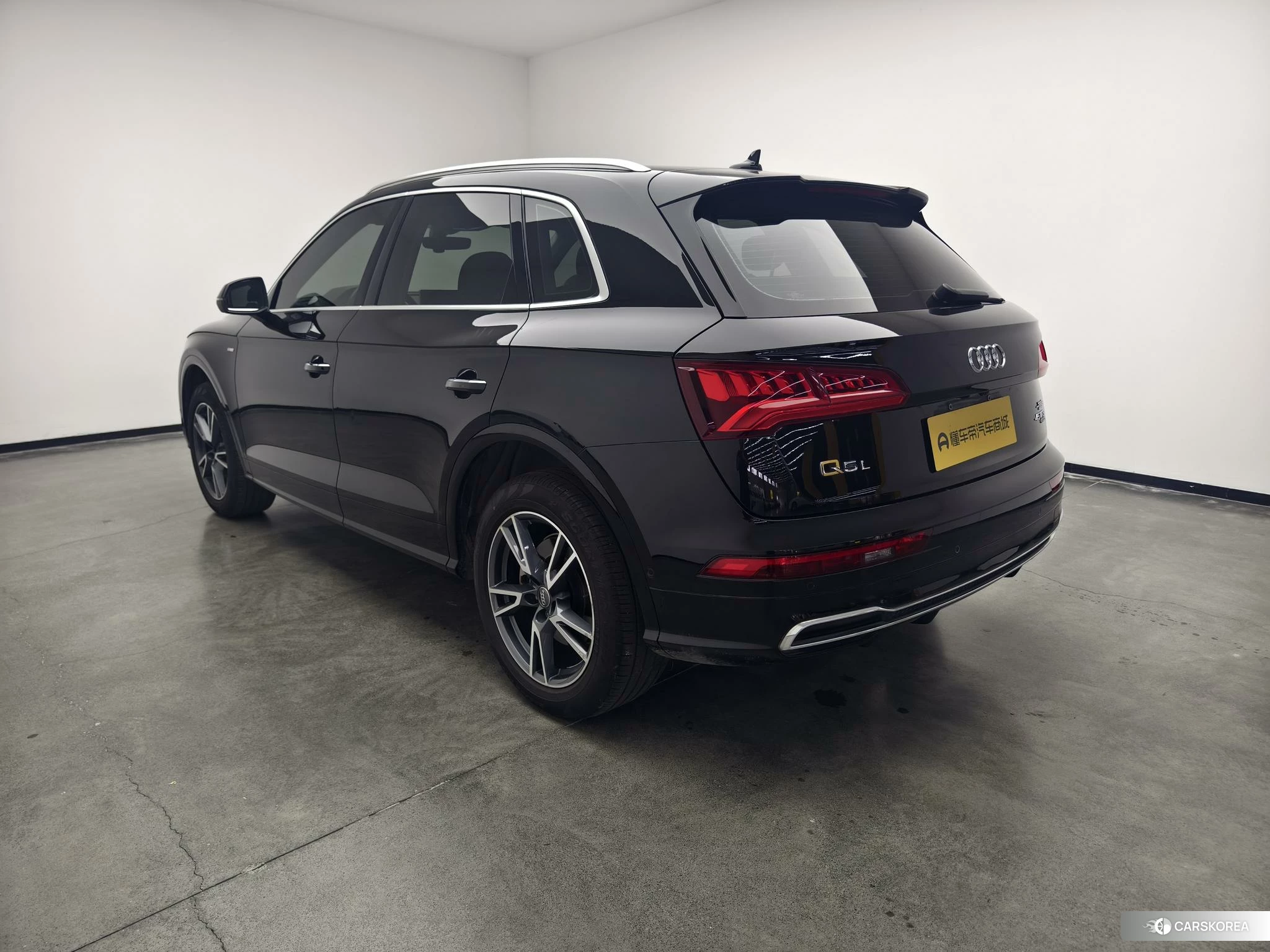 Audi Q5L id 4453734 из Китая 10