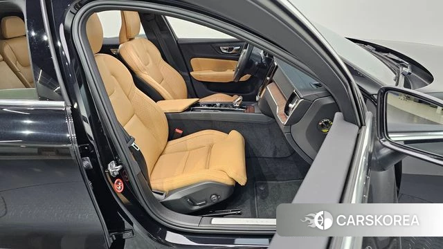 Volvo S60 3rd generation id 4636490 из Кореи 33