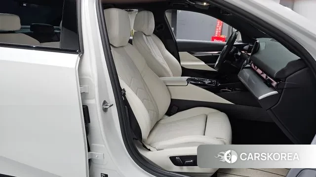 BMW 5 Series (G60) id 3371716 из Кореи 20