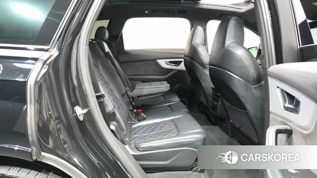 Audi Q7 (4M) id 4494703 из Кореи 36
