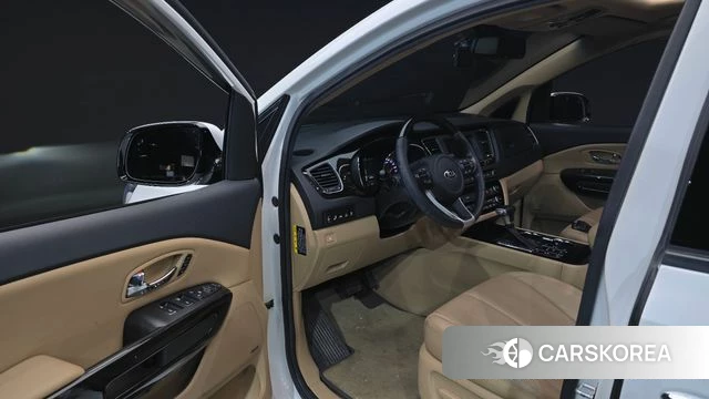 Kia The New Carnival id 4605030 из Кореи 20