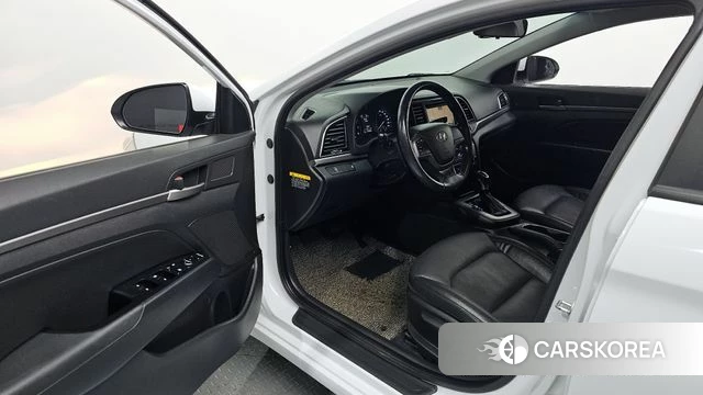 Hyundai Avante AD id 4246158 из Кореи 31