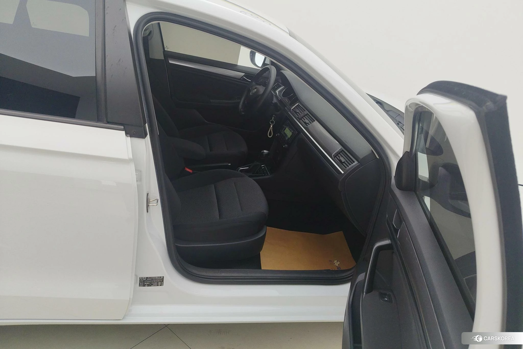 Volkswagen Bora id 4441141 из Китая 17