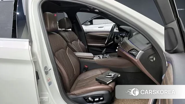 BMW 5 Series (G30) id 3489914 из Кореи 20