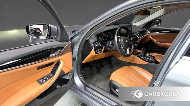 BMW 5 Series (G30) id 3489731 из Кореи 20