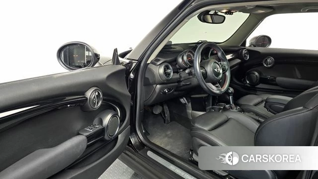 Mini Cooper S id 4882681 из Кореи 31