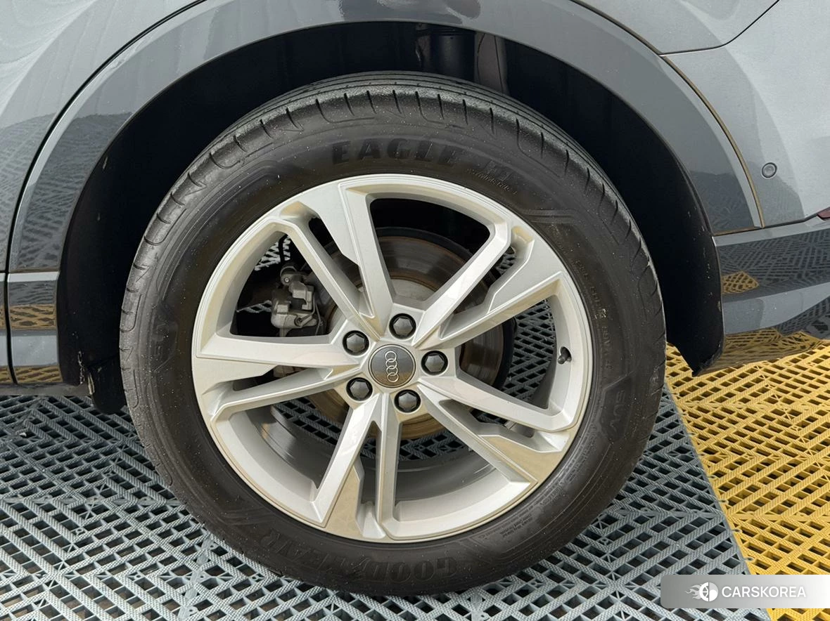 Audi Q3 id 4454056 из Китая 26
