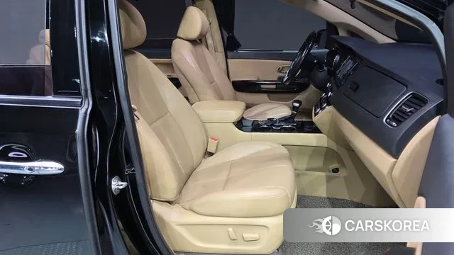 Kia The New Carnival id 3677474 из Кореи 20