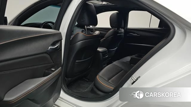 Cadillac CT4 id 3965679 из Кореи 20