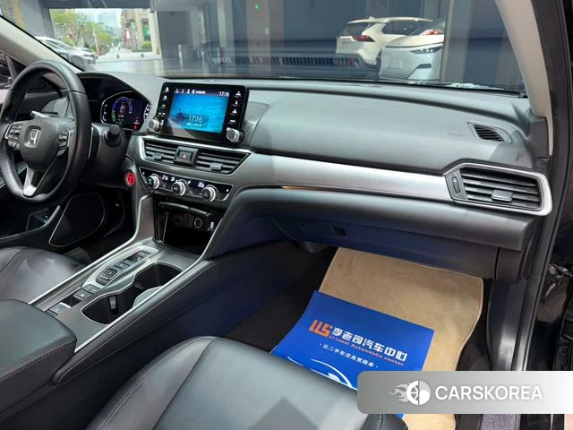Honda Accord id 4365643 из Китая 32