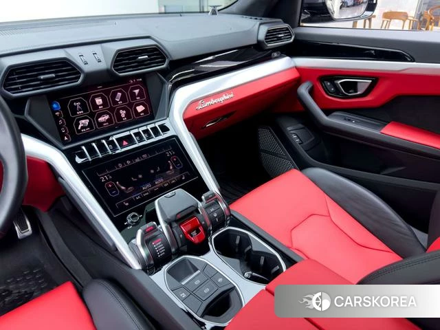 Lamborghini Urus id 4239215 из Китая 31