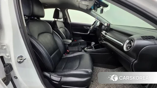 Kia Come New K3 id 3765652 из Кореи 20