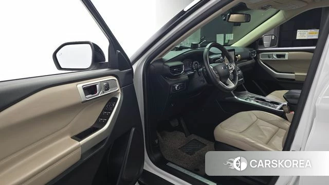 Ford Explorer 6th Generation id 4586456 из Кореи 36