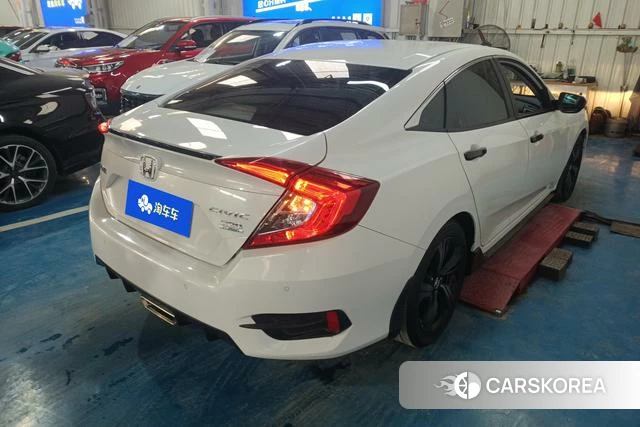 Honda Civic id 4242118 из Китая 17