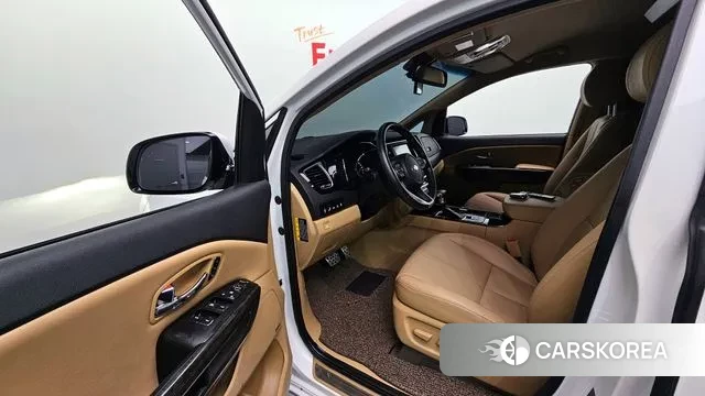 Kia The New Carnival id 2991145 из Кореи 20