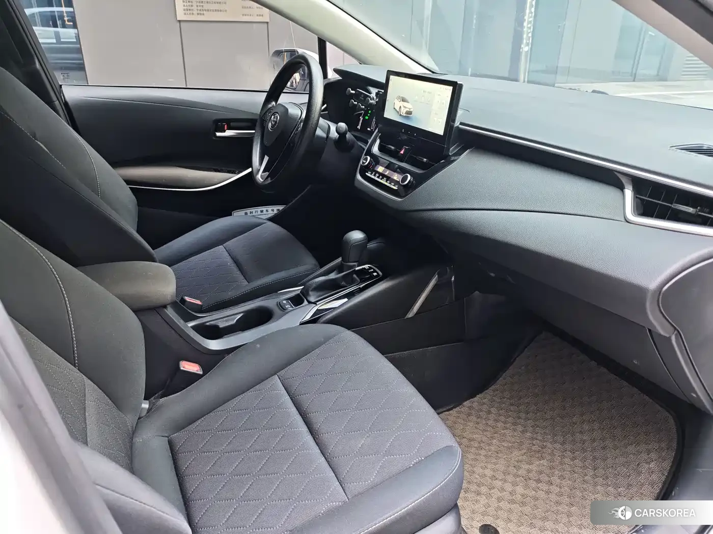 Toyota Corolla id 4649387 из Китая 18