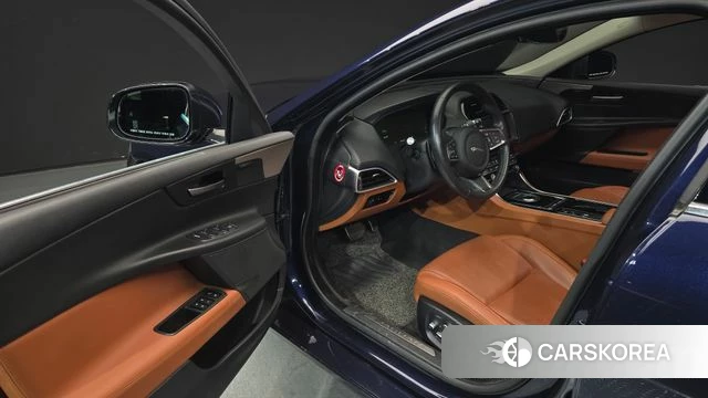Jaguar XE id 4632890 из Кореи 20