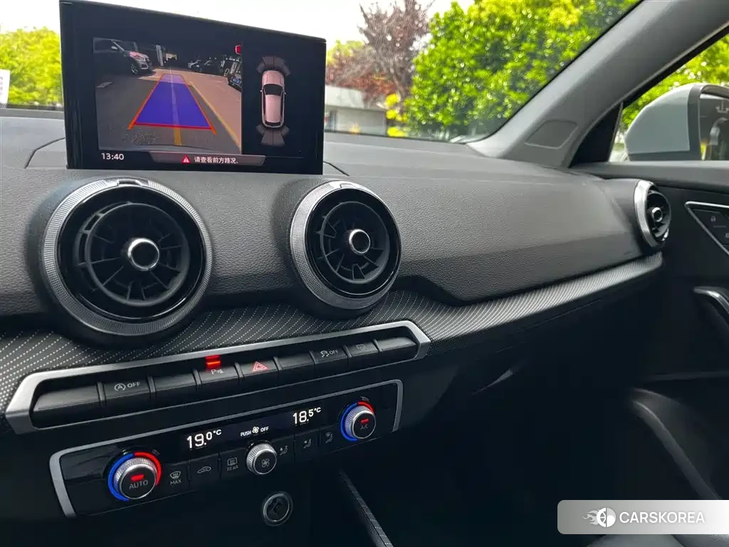 Audi Q2L id 4583623 из Китая 22